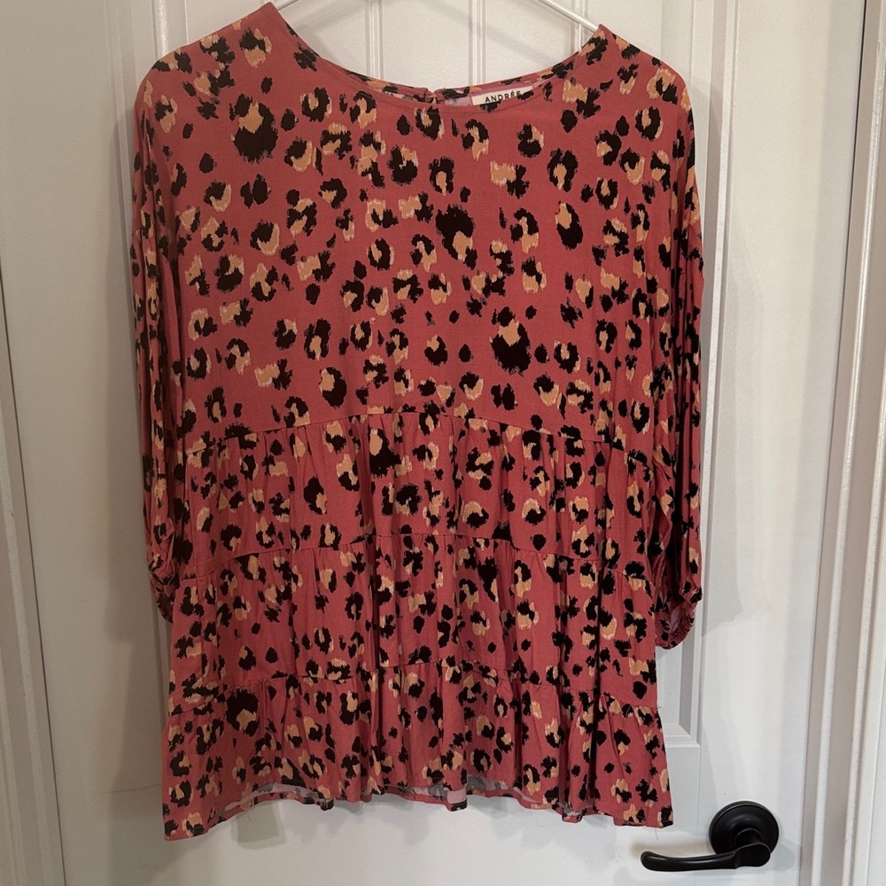 NWOT Andree By Unit Top, size S